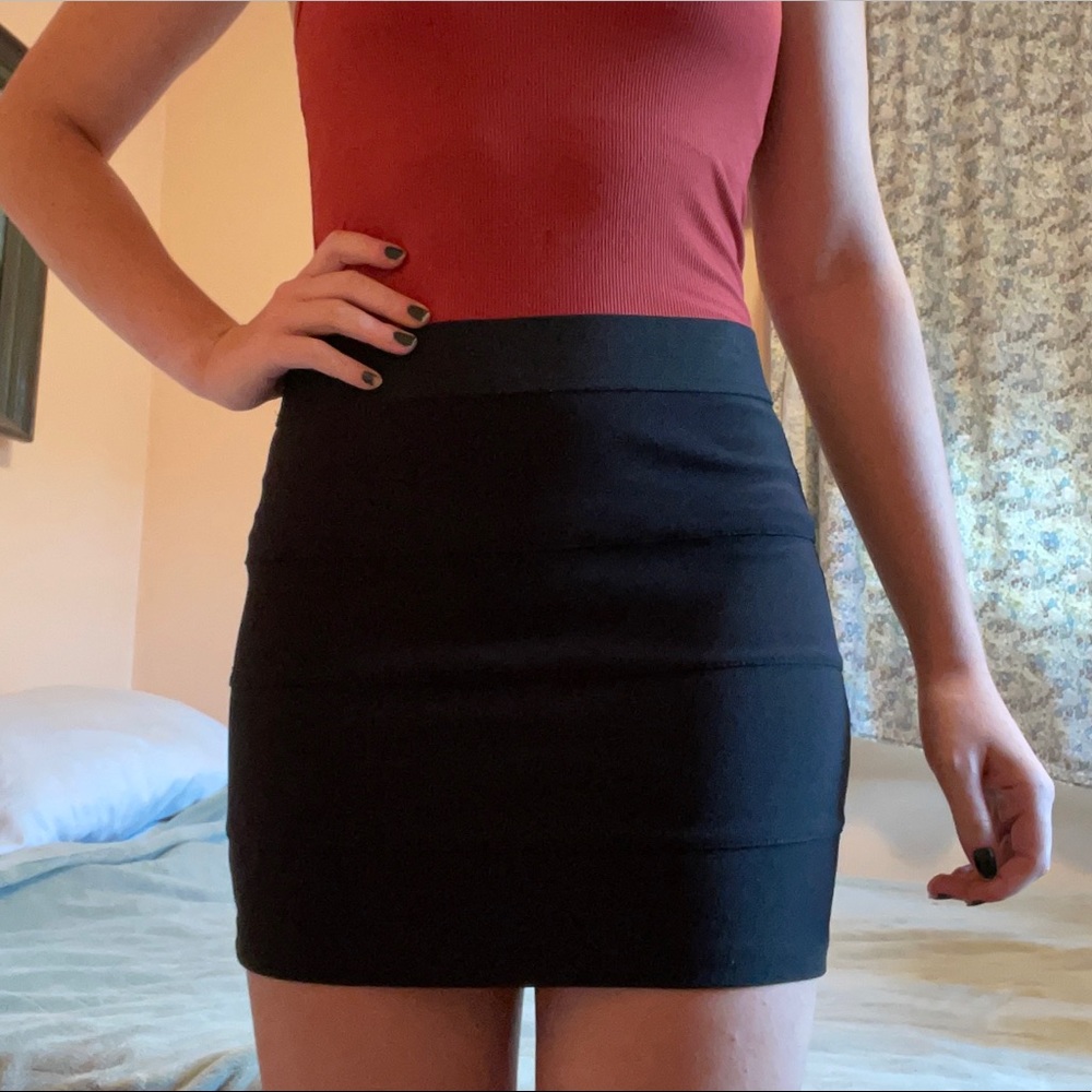 Joe Benbasset Black Mini Skirt